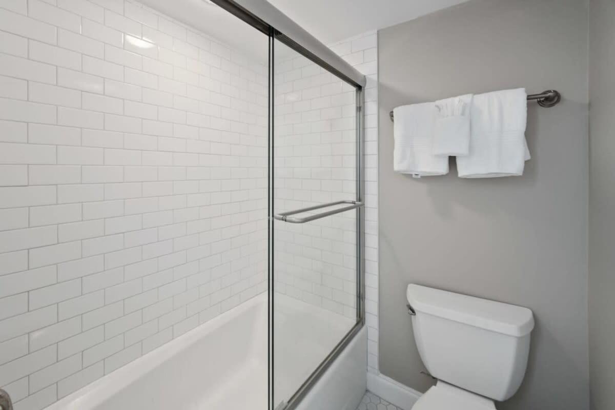 Newly Renovated Condo With Private Balcony! 파나마 시티 외부 사진